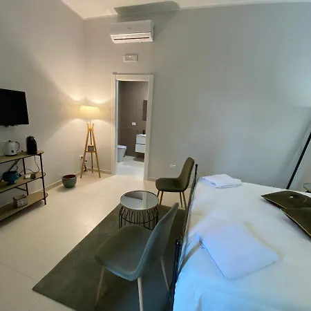 Pummarella Couette-café